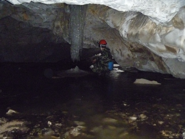 Пещеры Санболи 2011г.